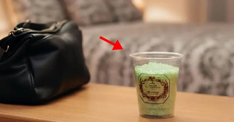 Sós Tipp Szobába: A Szobalány Egyszerű Titka!