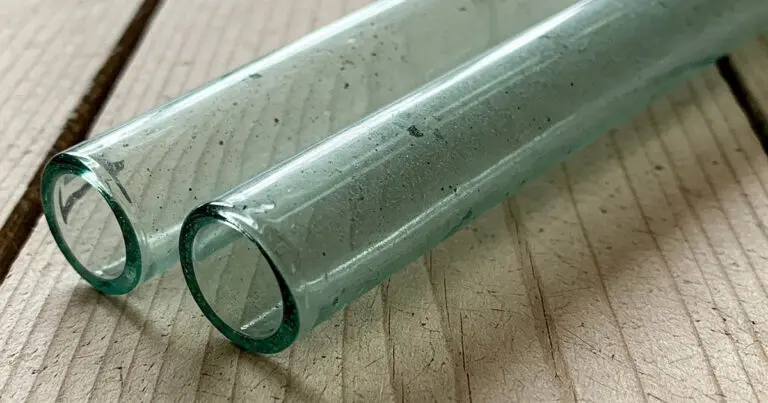 Miért vettek a gazdag hölgyek uborkaegyenesítőket a 19. századi Angliában?