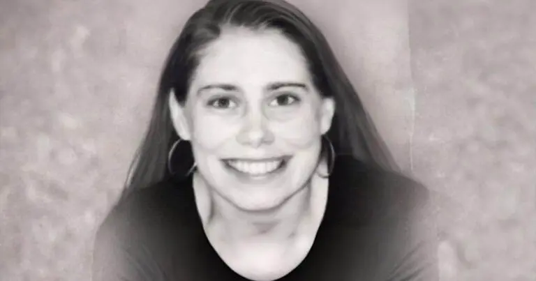 15 év a kanapén. Egy lány története, akinek az életét ellopták a szülei