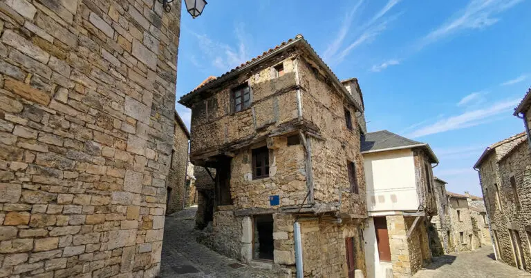 Élő Történelem: Keresztes Kori Ház, Melyben Ma Is Laknak