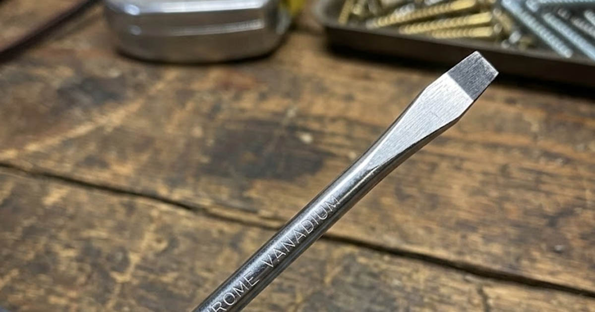 A hagyományos csavarhúzók 5 jellemzője, amit még sok munkás ember sem ismer, nemhogy az eladók