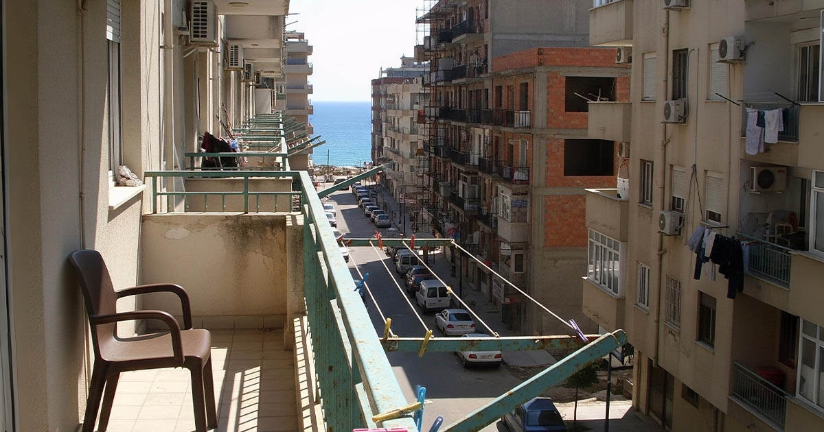 Hogyan élnek az átlagemberek Egyiptomban: 70-130 m²-es lakások és befejezetlen épületek