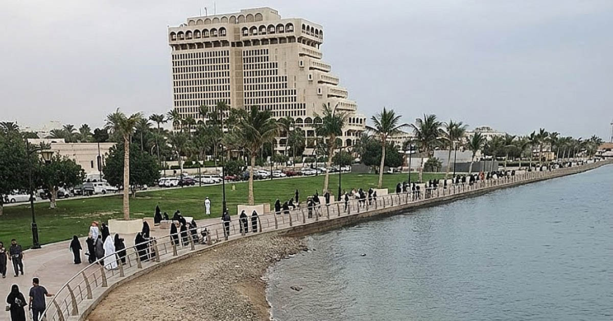 Egy tenger, amiben nem lehet úszni, avagy milyen egy tengerparti nyaralás Szaúd-Arábiában?