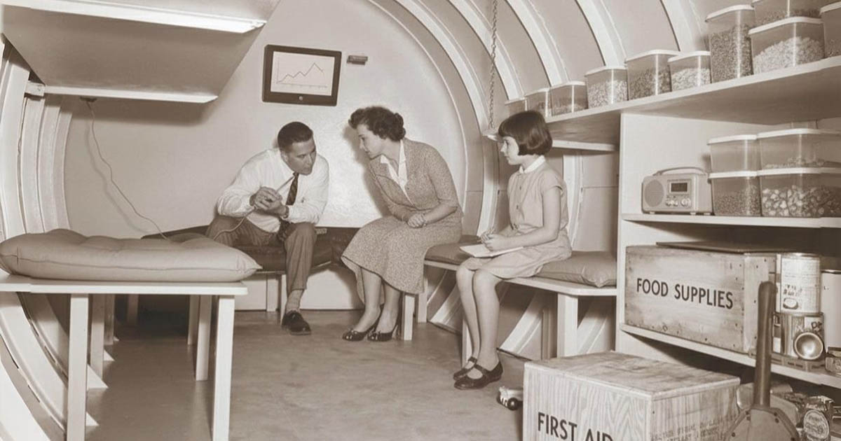 Mennyi ideig kell valójában egy bunkerben ülni egy nukleáris katasztrófa idején – és miért túlozza el nagyon a Fallout