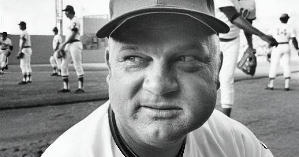 Mi van egy baseballjátékos arcában, és miért köpködnek folyamatosan