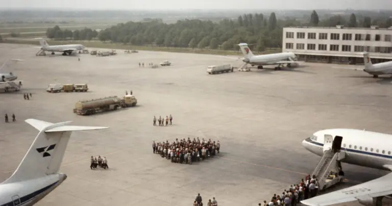 1989: Emberek kezdtek eltűnni a cseljabinszki repülőtéren. A rendőrség sokáig küzdött a rejtély megoldásával