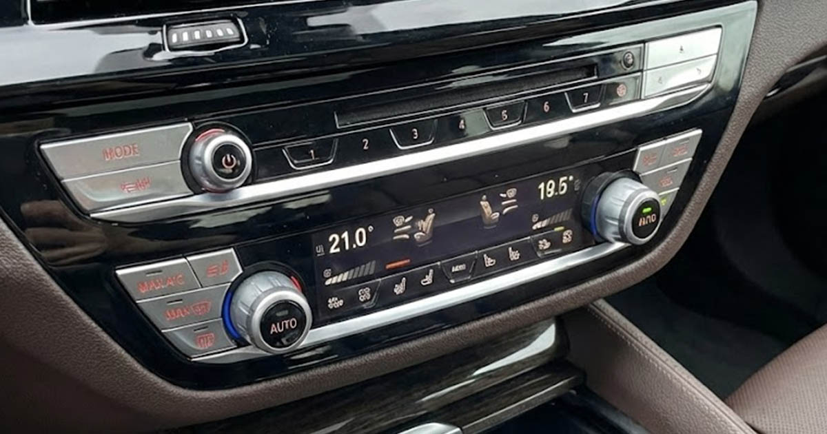 Miért kapcsolja be sok sofőr a fűtést csak 10 perccel az autó beindítása után, és ez helyes eljárás?