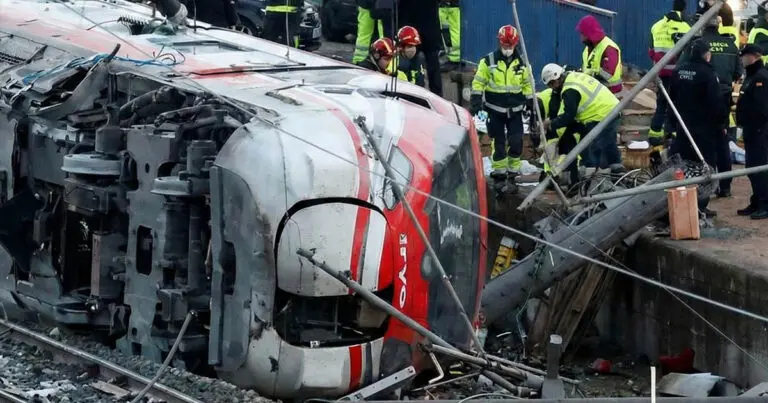 Spanyolországi Nagysebességű Vonatbaleset: Friss Hírek és Okok