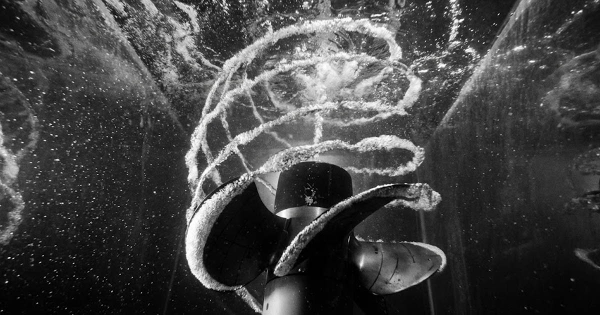 Kavitáció: Miért képes egy hajócsavar megenni magát?