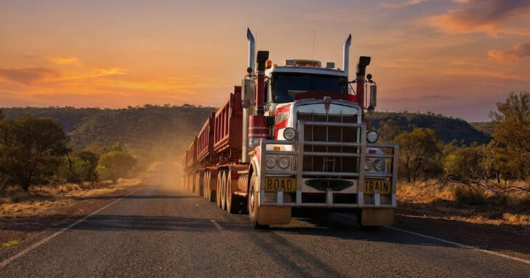 Mi az az országúti vonat, és hogyan tud egy ember 200 tonna fémet kezelni?