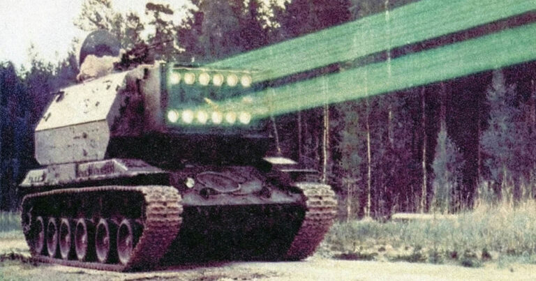 Egy fegyver, amit nem vertek nagy dobra: miért hozta létre a Szovjetunió az 1K17 Szhatie-t, egy szovjet tankot, amely fénnyel harcolt?