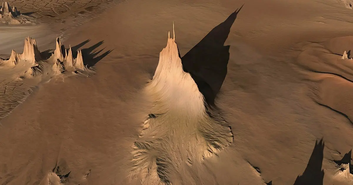 A Juno űrszonda közeli képeket készített egy 15 kilométer magas hegyről és lávatóról a Jupiter Io vulkáni holdján